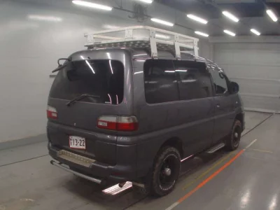 Mitsubishi DELICA