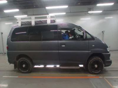 Mitsubishi DELICA