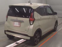 Mitsubishi EK X EV лот № 302 оценка 3  с аукциона в Японии 1