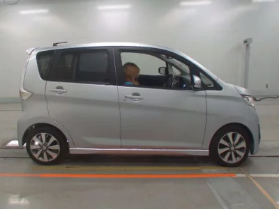 Mitsubishi EK CUSTOM