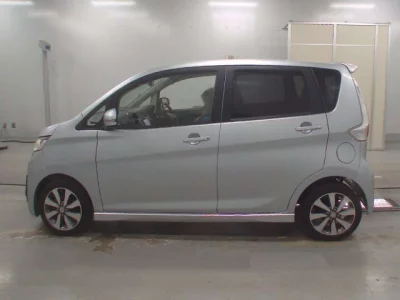 Mitsubishi EK CUSTOM