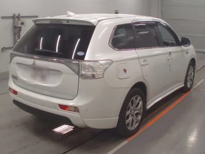 Mitsubishi OUTLANDER PHEV