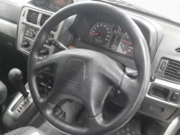 Mitsubishi PAJERO IO лот № 33078 оценка 3  с аукциона в Японии 6