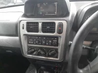 Mitsubishi PAJERO IO лот № 33078 оценка 3  с аукциона в Японии 8