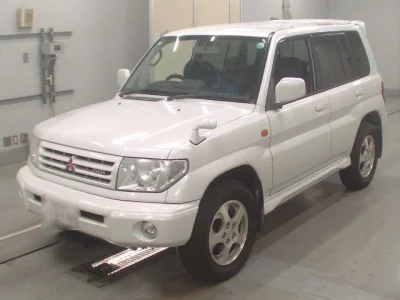 Mitsubishi PAJERO IO  с аукциона в Японии