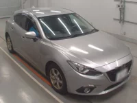Mazda AXELA лот № 30122 оценка 3  с аукциона в Японии 4