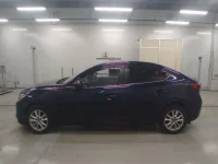 Mazda AXELA лот № 30241 оценка 3  с аукциона в Японии 3