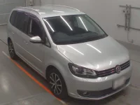 Volkswagen GOLF TOURAN лот № 38077 оценка 4.5  с аукциона в Японии 4