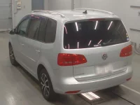 Volkswagen GOLF TOURAN лот № 38077 оценка 4.5  с аукциона в Японии 5