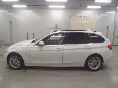 BMW 3-Series  с аукциона в Японии