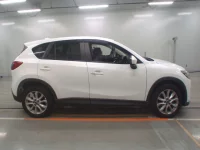 Mazda CX-5 лот № 30004 оценка 4  с аукциона в Японии 2