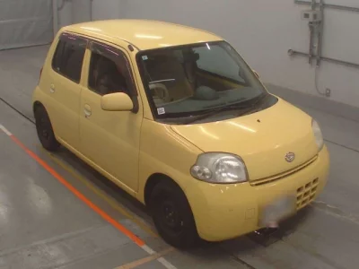 Daihatsu Esse