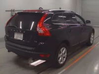 Volvo XC60 лот № 38075 оценка 4.5  с аукциона в Японии 1