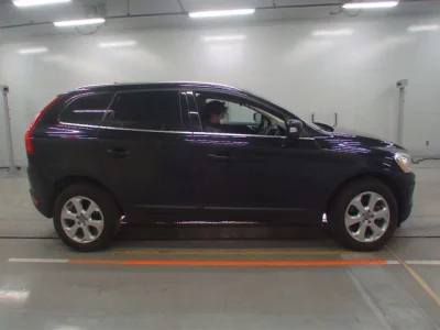 Volvo XC60  с аукциона в Японии