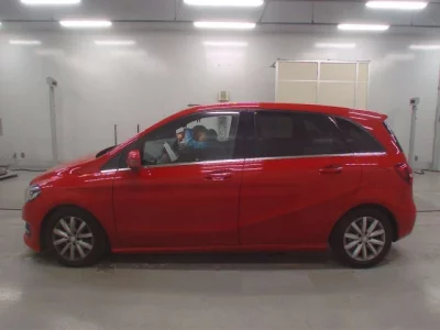 Mercedes-Benz B CLASS