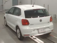 Volkswagen POLO лот № 38070 оценка 4  с аукциона в Японии 5