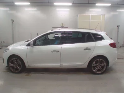 Renault MEGANE  с аукциона в Японии
