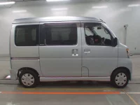 Daihatsu Atrai Wagon лот № 1 оценка 3.5  с аукциона в Японии 2