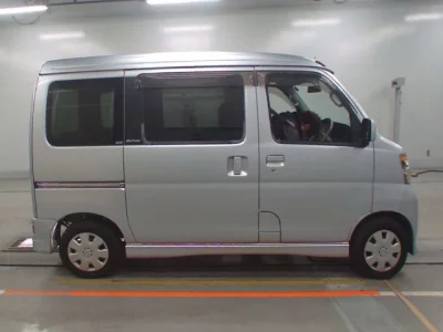 Daihatsu Atrai Wagon  с аукциона в Японии
