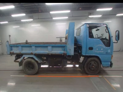 Isuzu ELF