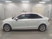 Audi A3 лот № 38053 оценка 4  с аукциона в Японии 3