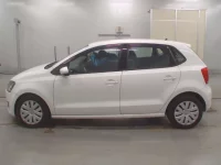 Volkswagen POLO лот № 38044 оценка 4  с аукциона в Японии 3