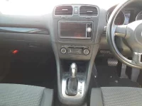 Volkswagen GOLF лот № 38054 оценка 4  с аукциона в Японии 8