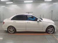 Mercedes-Benz C CLASS лот № 38008 оценка 3.5  с аукциона в Японии 2