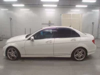 Mercedes-Benz C CLASS лот № 38008 оценка 3.5  с аукциона в Японии 3
