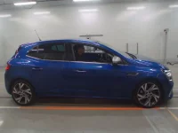Renault MEGANE лот № 38039 оценка 4  с аукциона в Японии 2