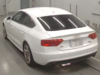 Audi A5 лот № 38001 оценка 3.5  с аукциона в Японии 5