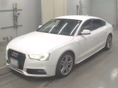 Audi A5  с аукциона в Японии