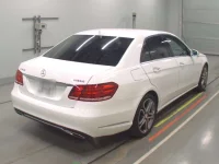 Mercedes-Benz E CLASS лот № 38010 оценка 4.5  с аукциона в Японии 1