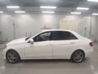 Mercedes-Benz E CLASS лот № 38010 оценка 4.5  с аукциона в Японии 3