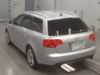 Audi A4 лот № 38031 оценка 4  с аукциона в Японии 5