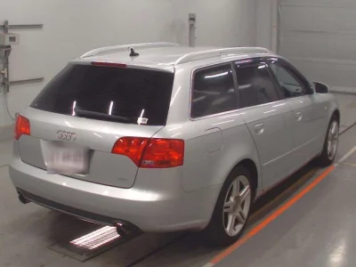 Audi A4  с аукциона в Японии
