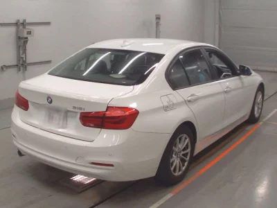 BMW 3-Series  с аукциона в Японии