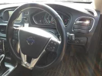 Volvo V40 лот № 38055 оценка 4  с аукциона в Японии 6