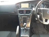 Volvo V40 лот № 38055 оценка 4  с аукциона в Японии 8