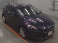 Volvo V40 лот № 38040 оценка 4  с аукциона в Японии 4