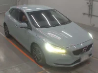 Volvo V40 лот № 38049 оценка R  с аукциона в Японии 4