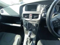 Volvo V40 лот № 38049 оценка R  с аукциона в Японии 8