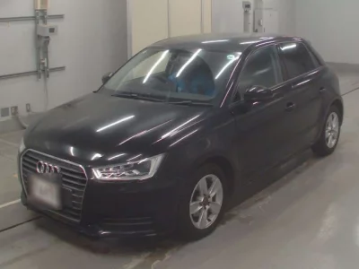 Audi A1  с аукциона в Японии