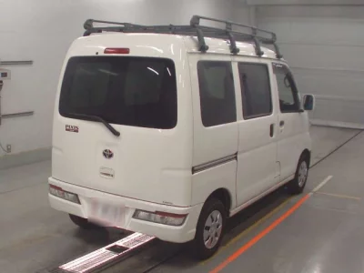 Toyota Pixis Van