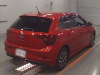 Volkswagen POLO  с аукциона в Японии