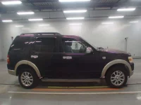Ford EXPLORER лот № 10235 оценка 4  с аукциона в Японии 2