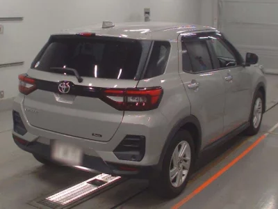 Toyota RAIZE  с аукциона в Японии