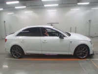 Audi A4 лот № 38132 оценка 4  с аукциона в Японии 2