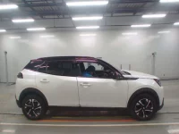 Peugeot 2008 лот № 38118 оценка 4  с аукциона в Японии 2