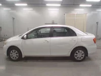 Toyota COROLLA AXIO лот № 30446 оценка 3  с аукциона в Японии 2